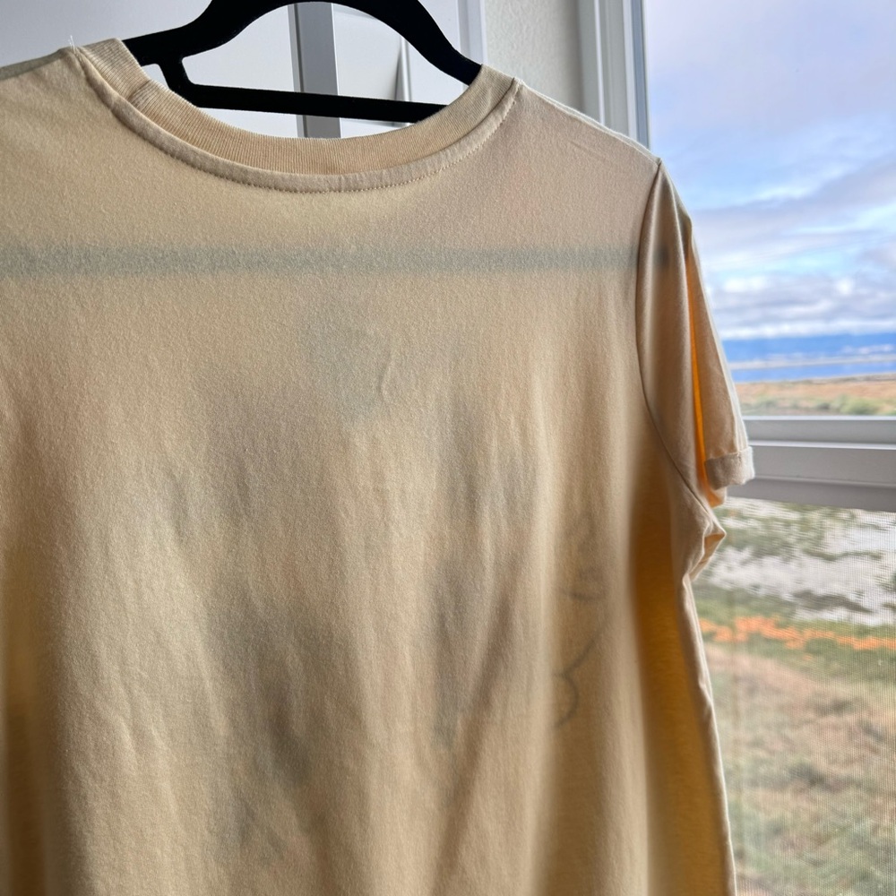 Disney Tee. Size S - Picture 2 of 7